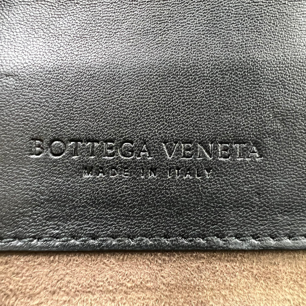 Intrecciato Clutch Knot Chain Shoulder Bag Wool Calfskin Snakeskin B22512