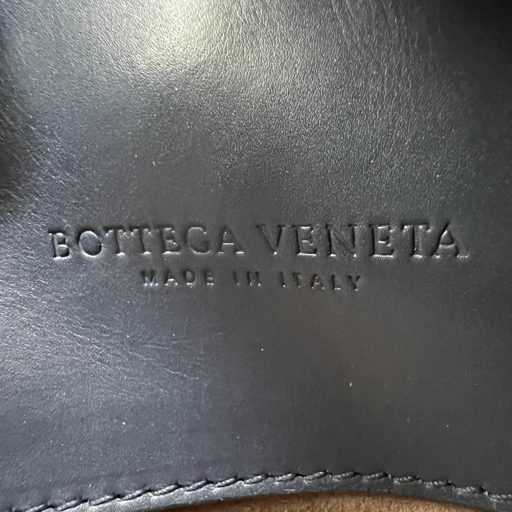 Roma Intrecciato Leather Bag B22424