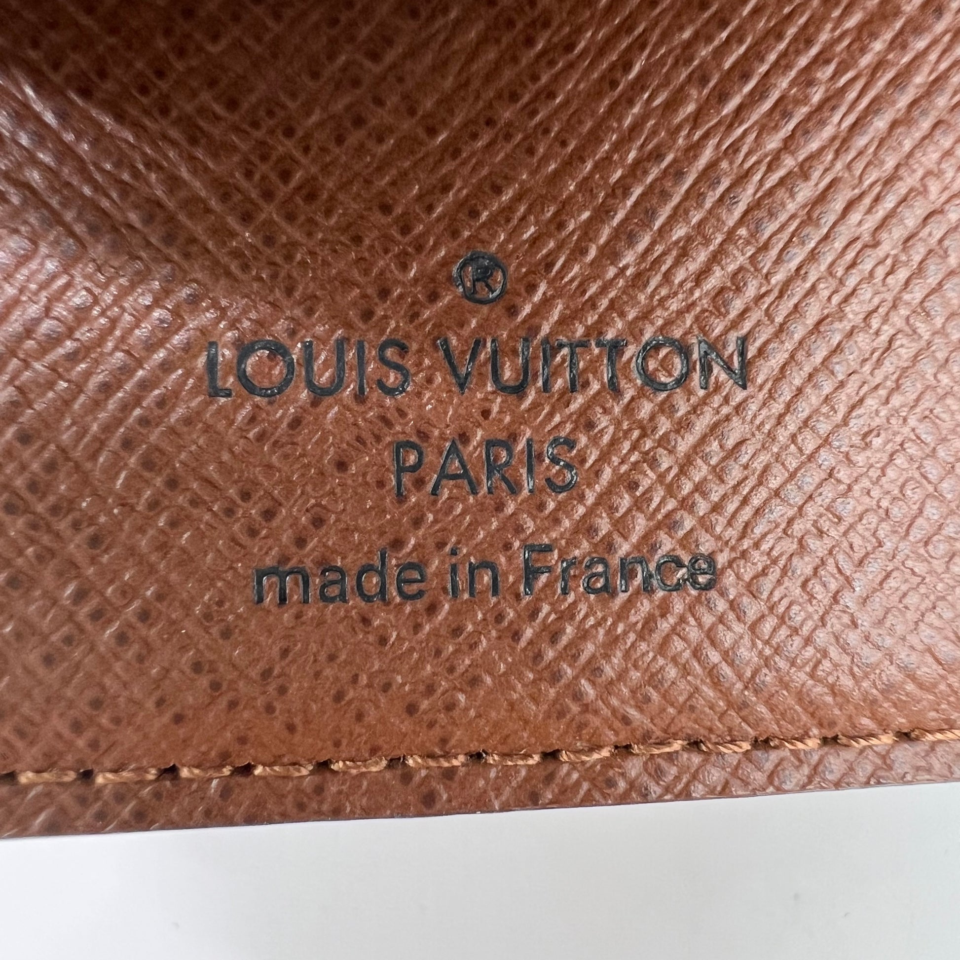 Louis Vuitton Joey Wallet W21851