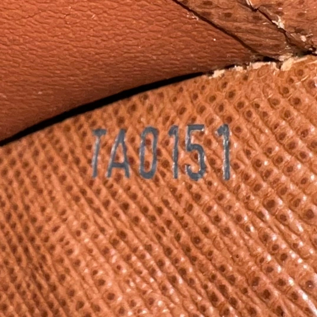Louis Vuitton Joey Wallet W21851