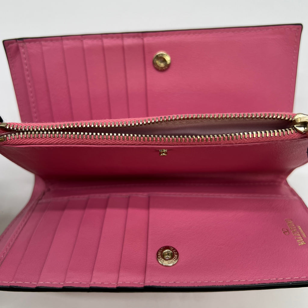 Valentino Garavani Rockstud Leather Zip-Around Continental Wallet W22060