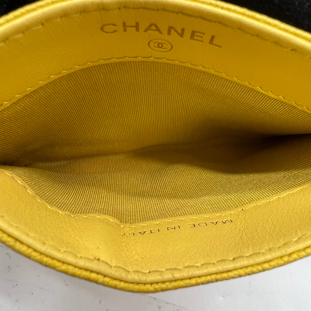 CHANEL Caviar Quilted Small Boy Card Holder W21887