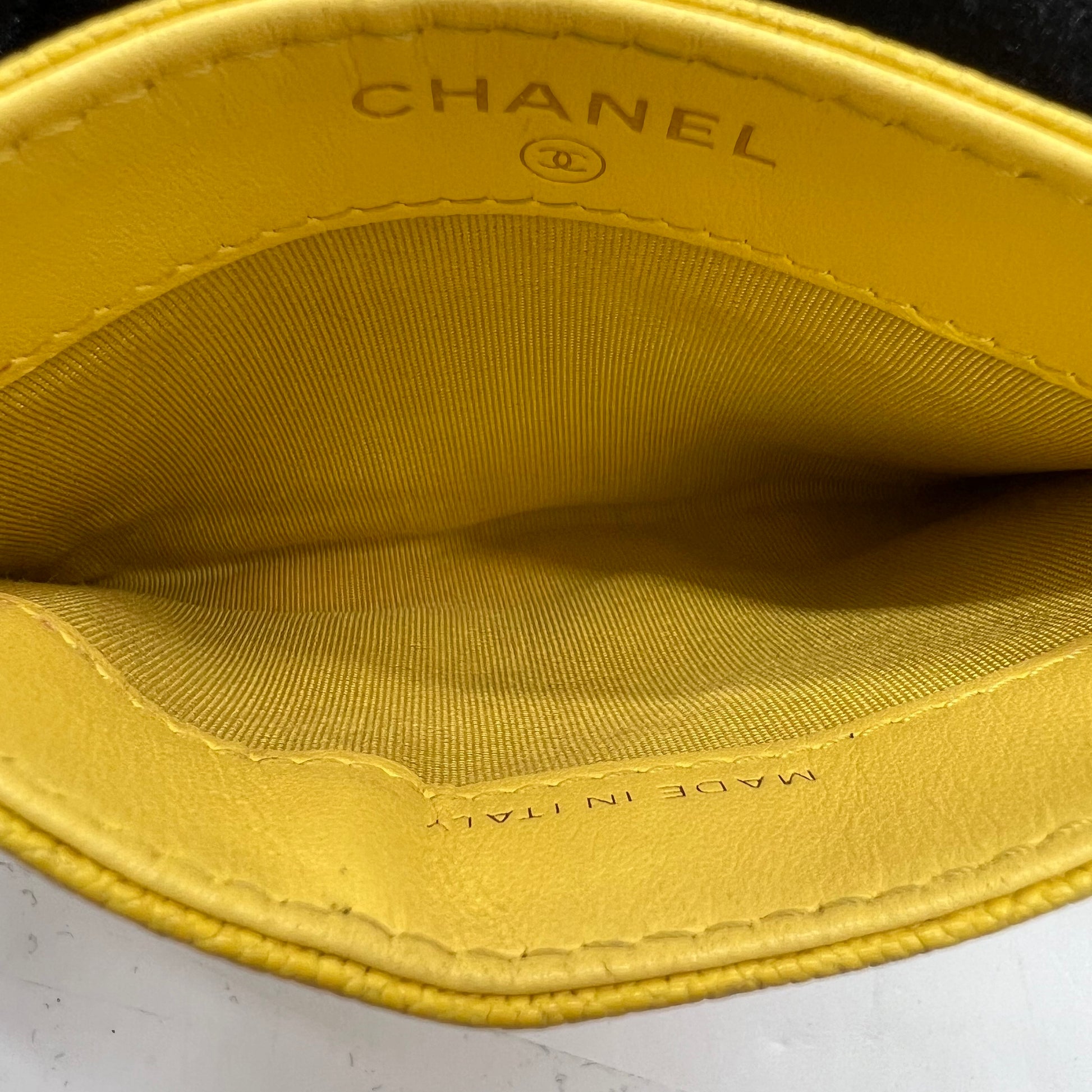 CHANEL Caviar Quilted Small Boy Card Holder W21887