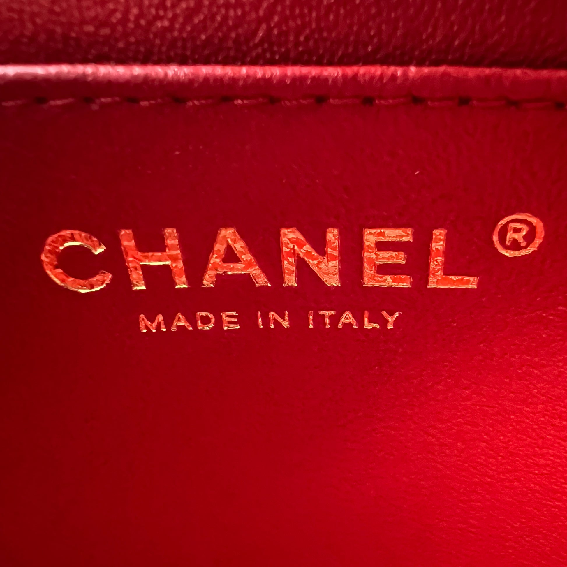 Chanel Small Vanity Case with Top Handle B22576