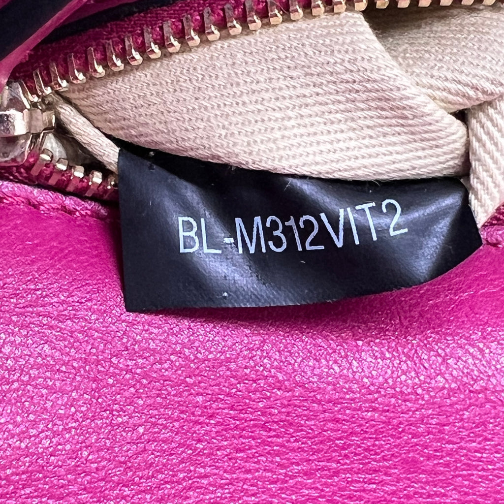 Glam Lock Shoulder Bag Leather Small B22370