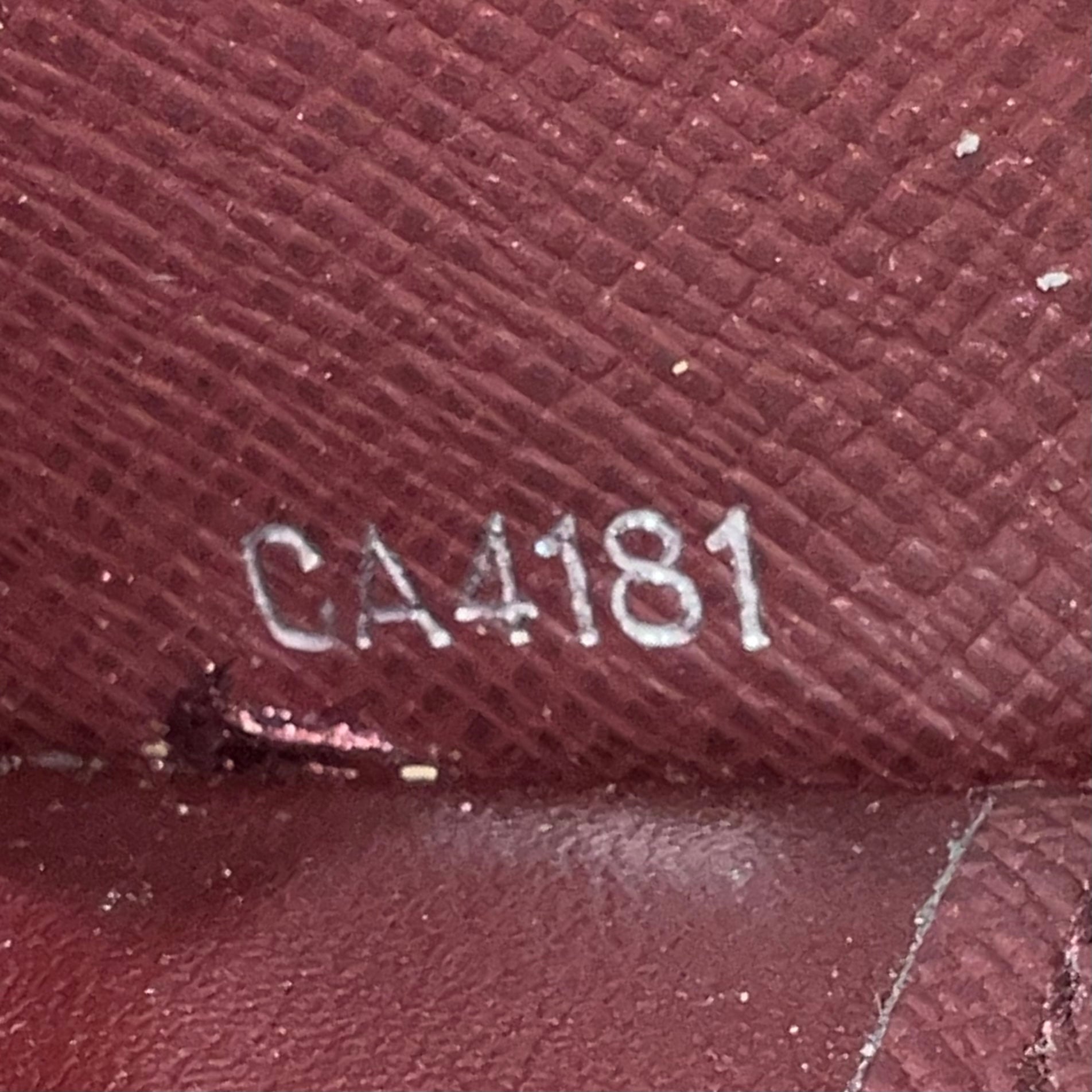 Louis Vuitton Epi Leather Zippy Wallet W21861
