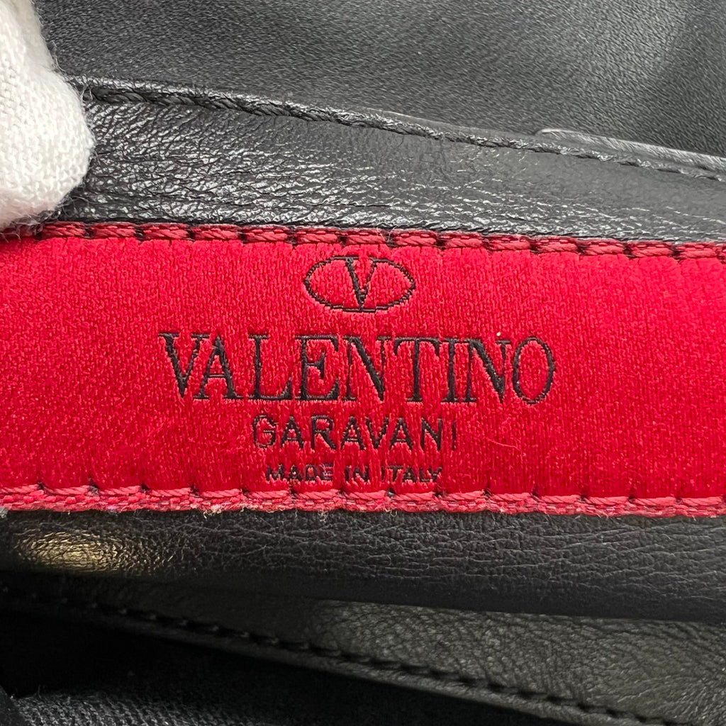 Valentino Garavani Rockstud Trapeze Tote Bag B21826