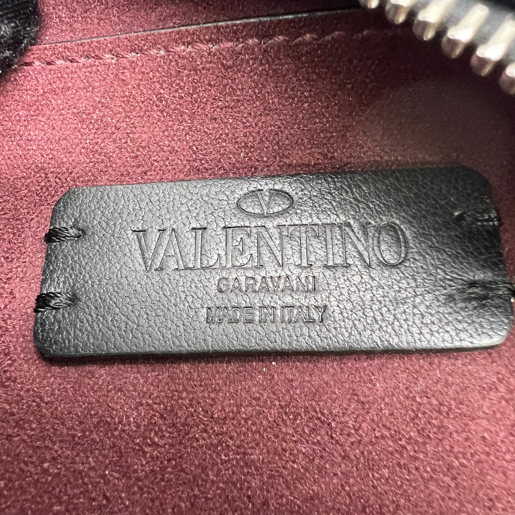 Valentino Garavani VLTN crossbody bag B22806