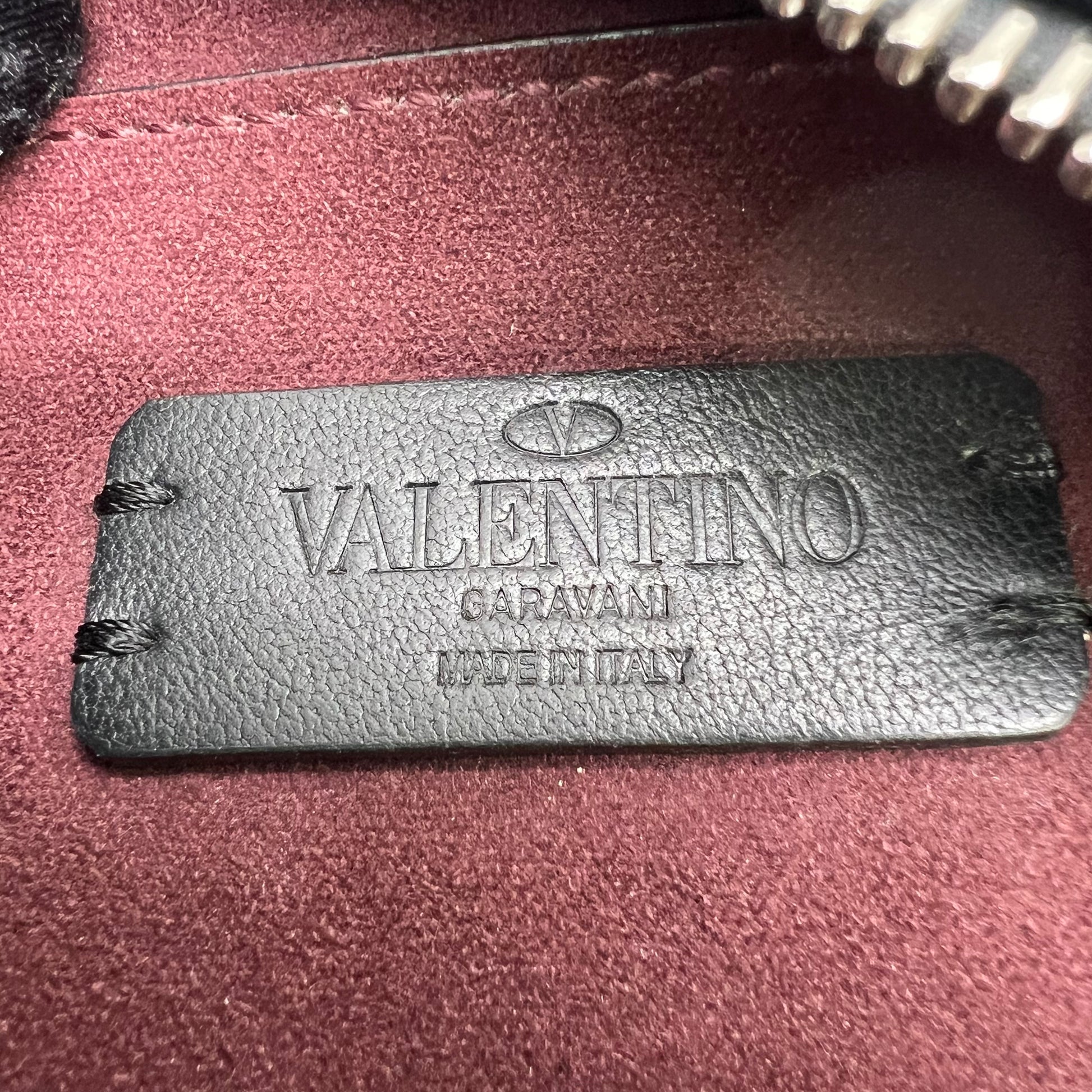 Valentino Garavani VLTN crossbody bag B22806