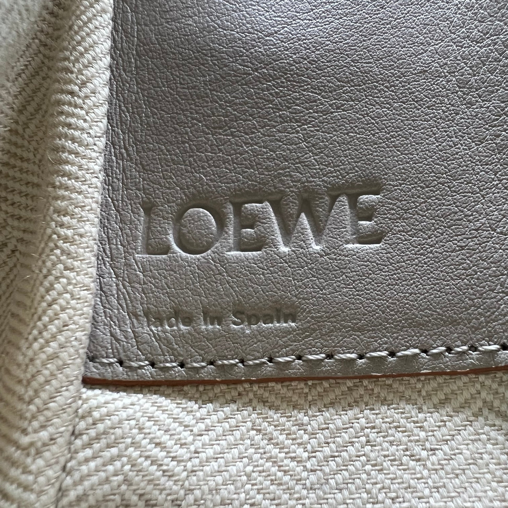 Loewe Hammock Small Bag B22509
