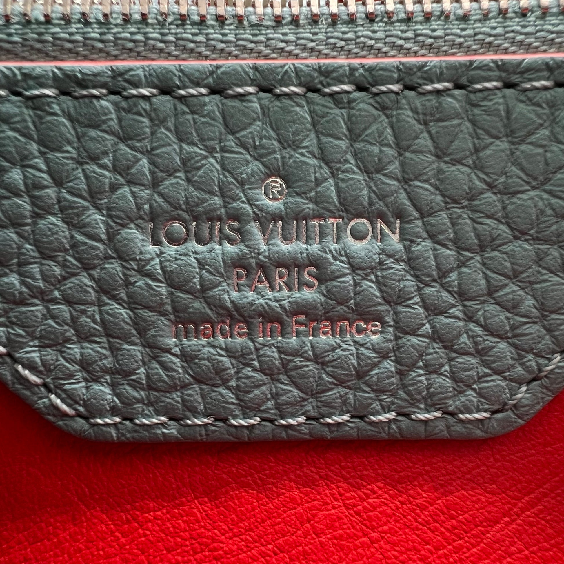 Capucines Bag Leather MM B22772