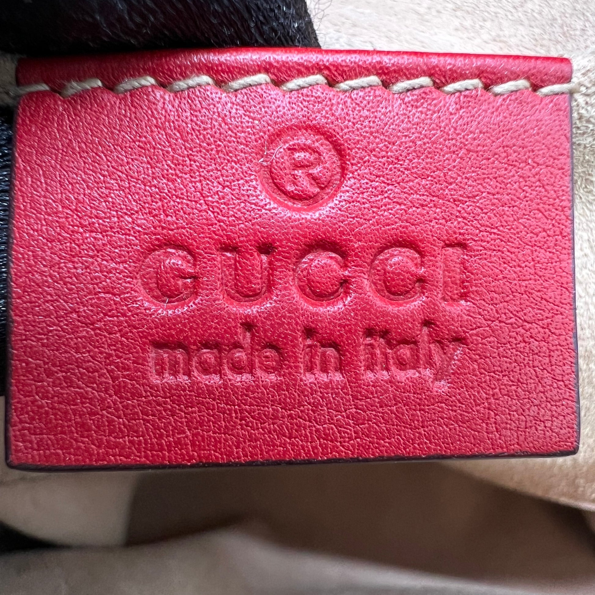 Gucci Padlock Small GG Supreme Shoulder Bag B22672