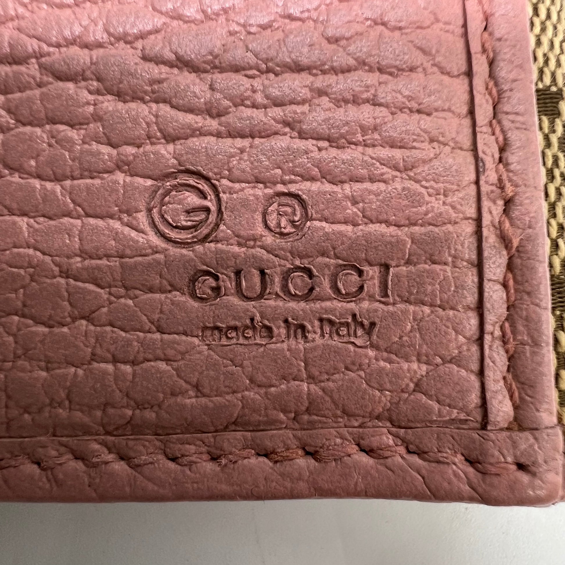 Gucci GG Canvas Continental Wallet W22070