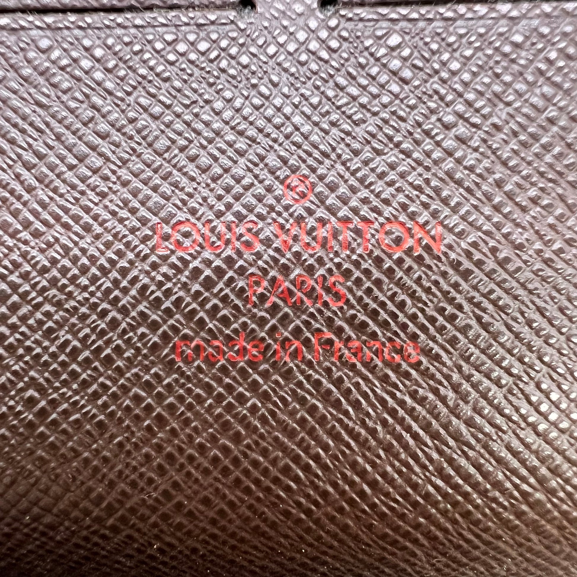 Louis Vuitton Damier Ebene Zippy Wallet W22069