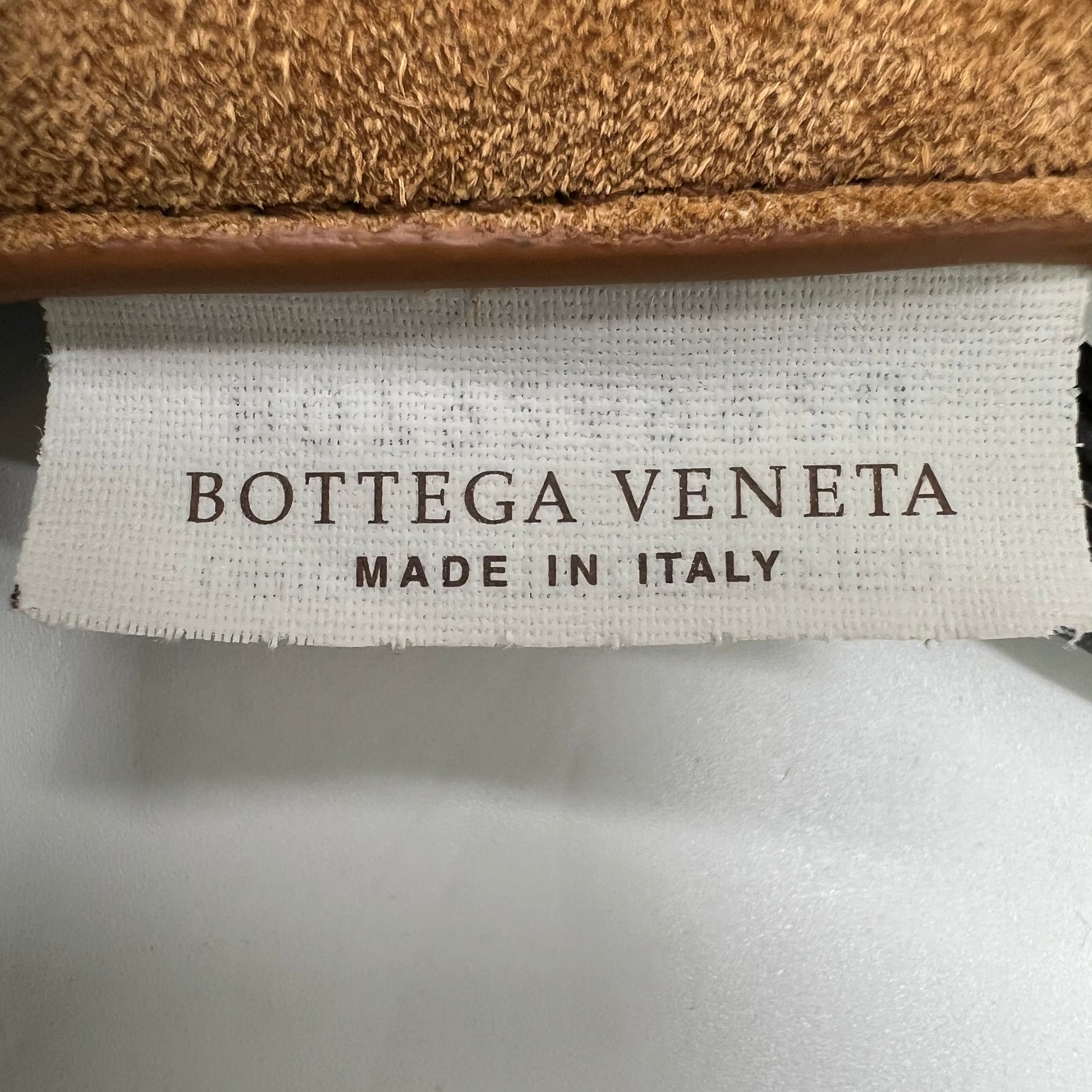 Bottega Veneta Medium Arco Tote Bag B22856