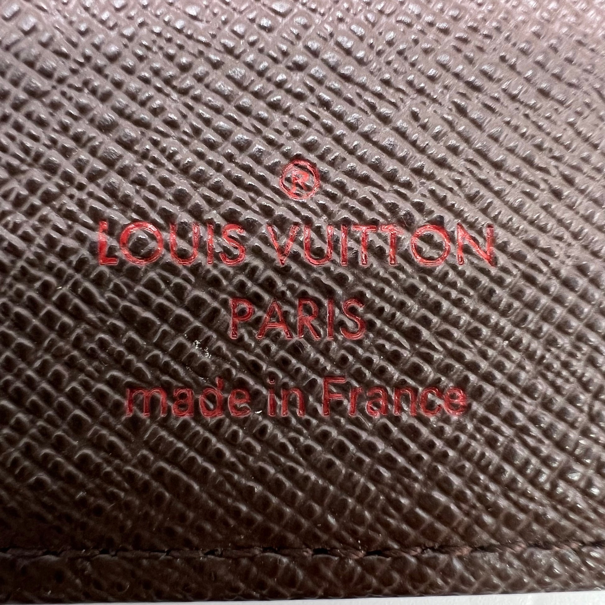 Louis Vuitton Brazza Wallet W22216