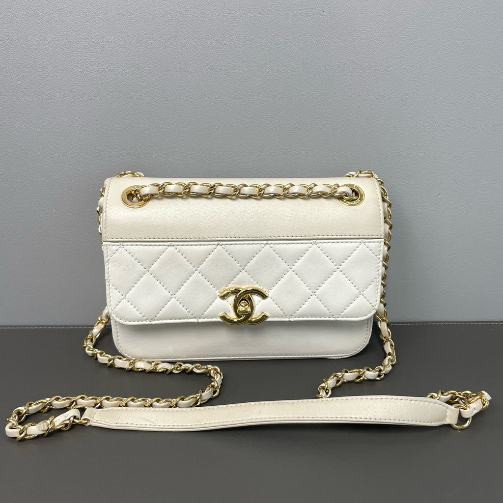 Chanel Flap Bag Two-Tone Smooth Leather Crossbody LDZ092