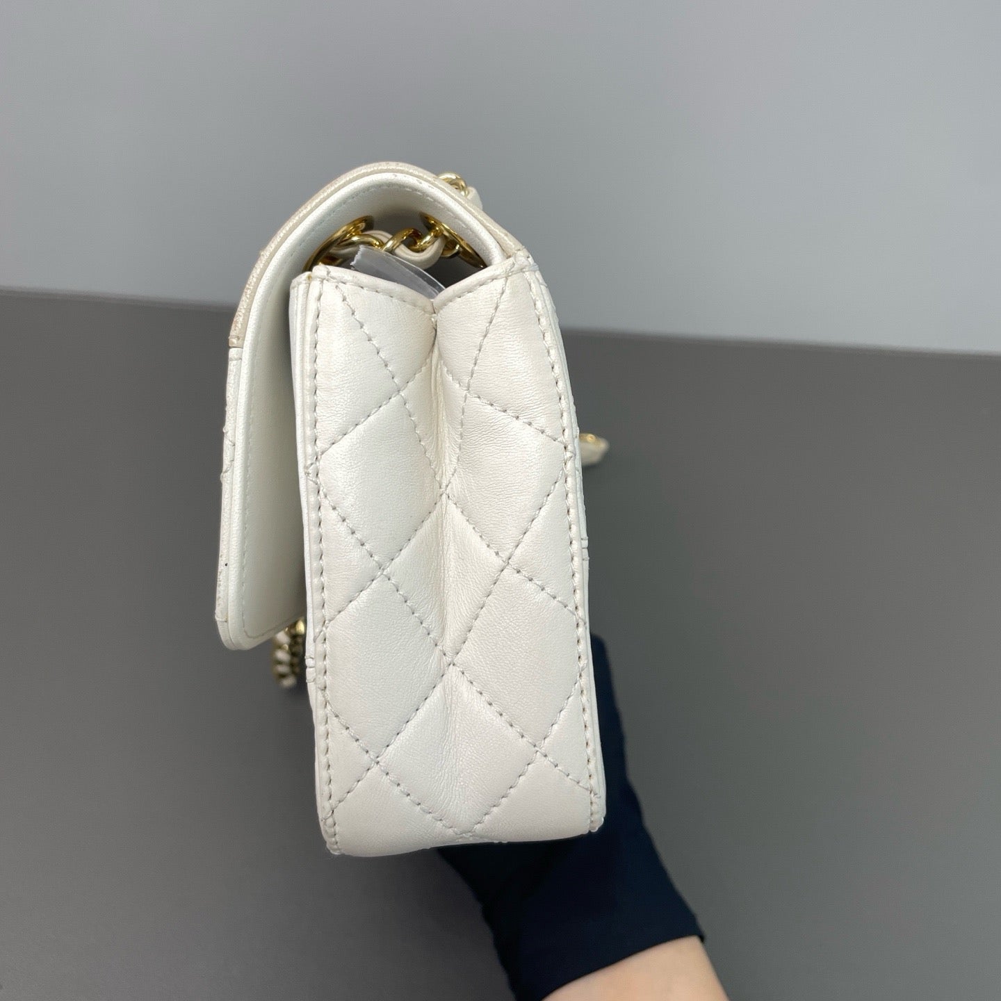 Chanel Flap Bag Two-Tone Smooth Leather Crossbody LDZ092