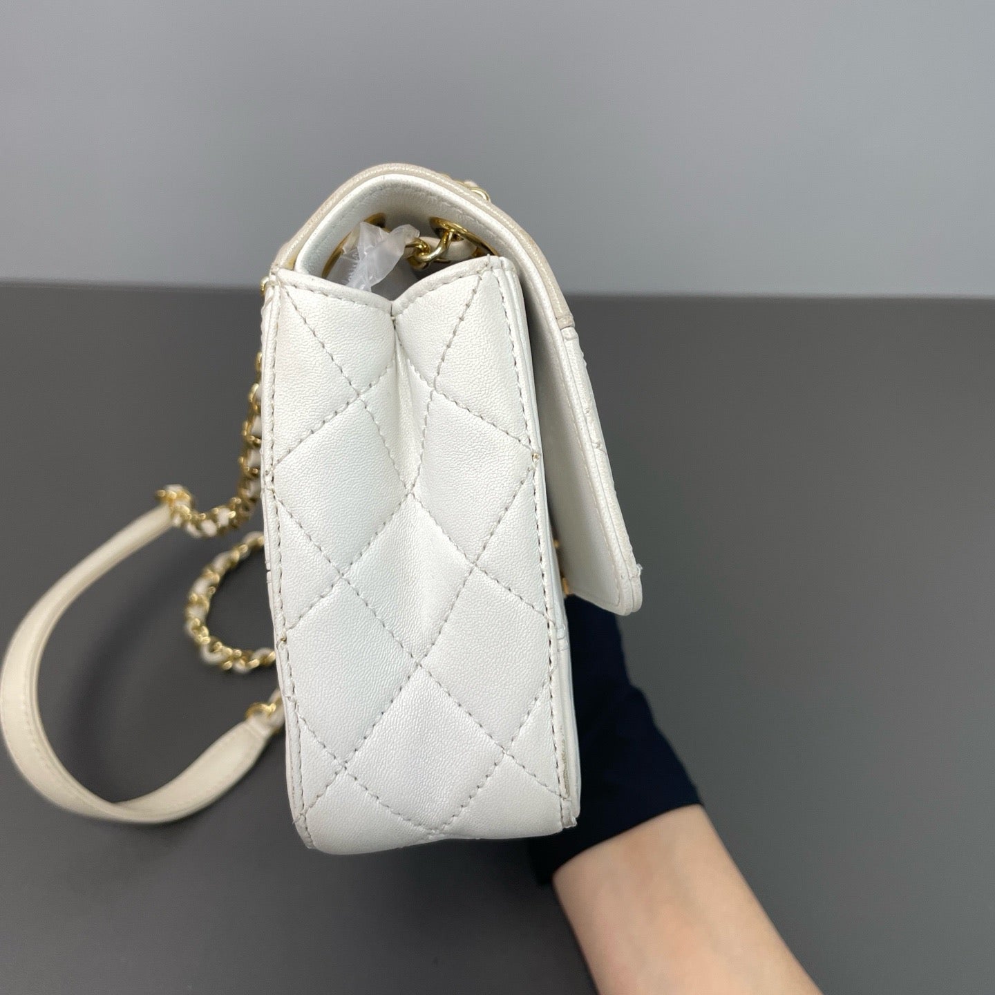 Chanel Flap Bag Two-Tone Smooth Leather Crossbody LDZ092
