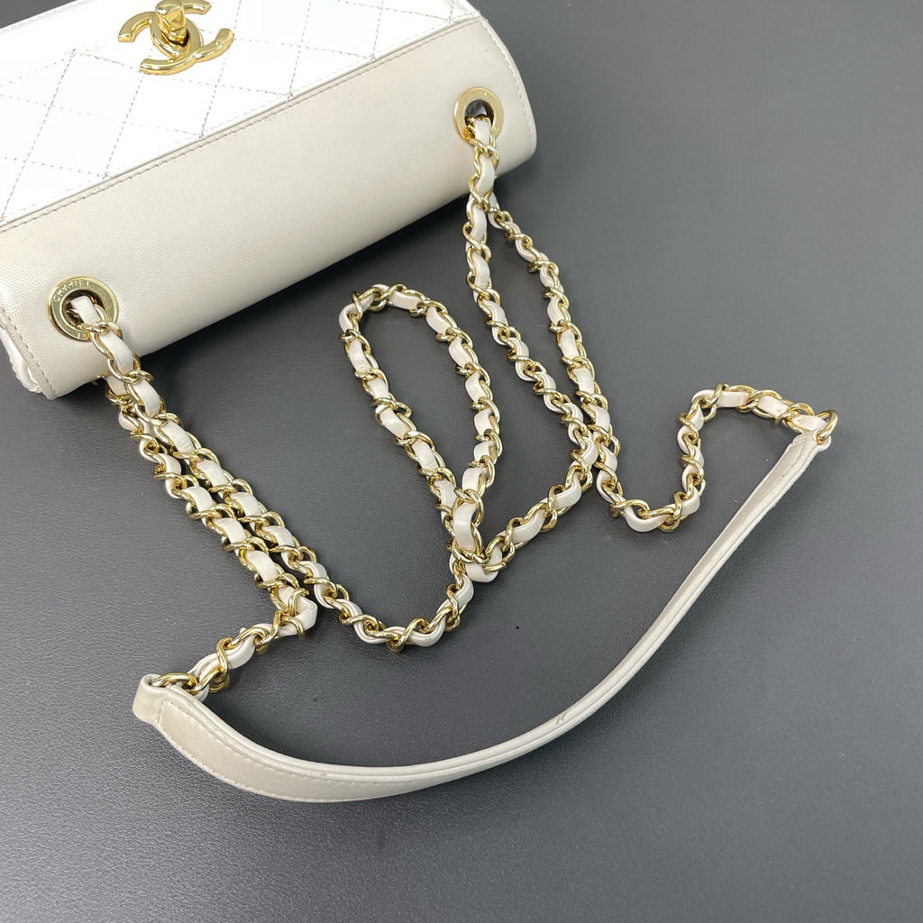 Chanel Flap Bag Two-Tone Smooth Leather Crossbody LDZ092