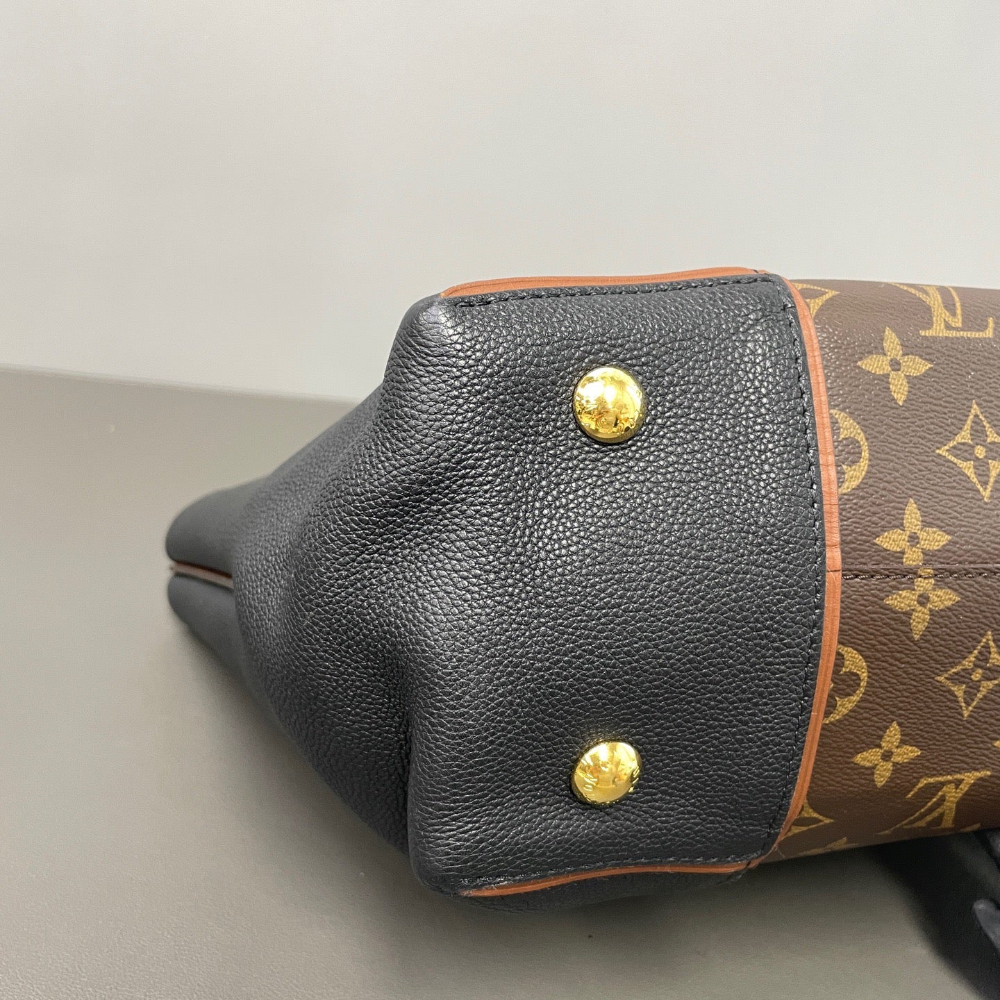 Louis Vuitton City Steamer MM Monogram Canvas Tote LDZ097