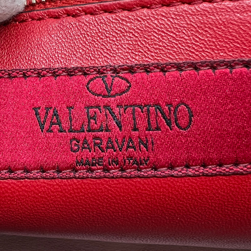 Valentino Garavani Rockstud Spike Crossbody Clutch Bag B22797