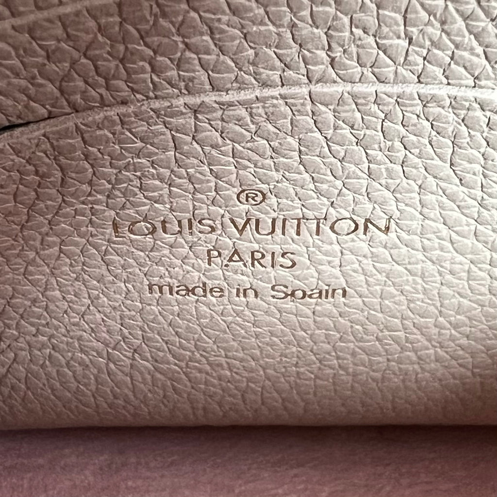 Louis Vuitton Mylockme Chain Pochette B22960