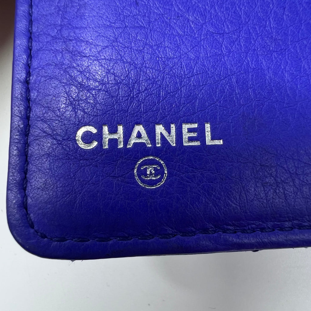 Chanel Diamond Stitch Yen Long Bifold Wallet W22238