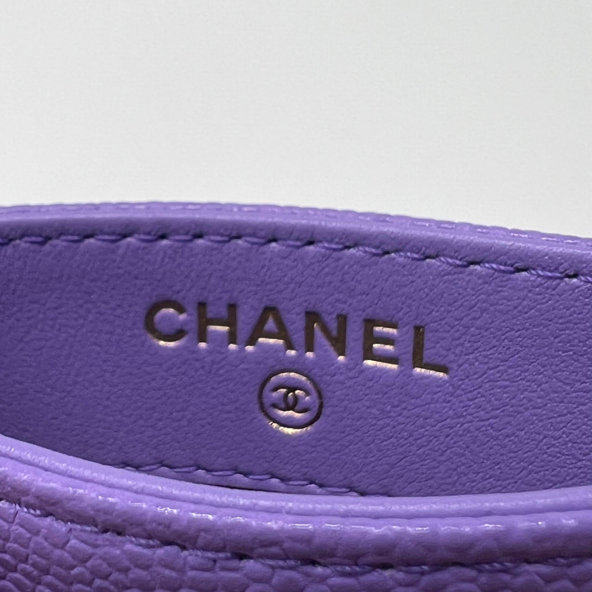 Chanel Classic Quilted Flat Card Holder W22293