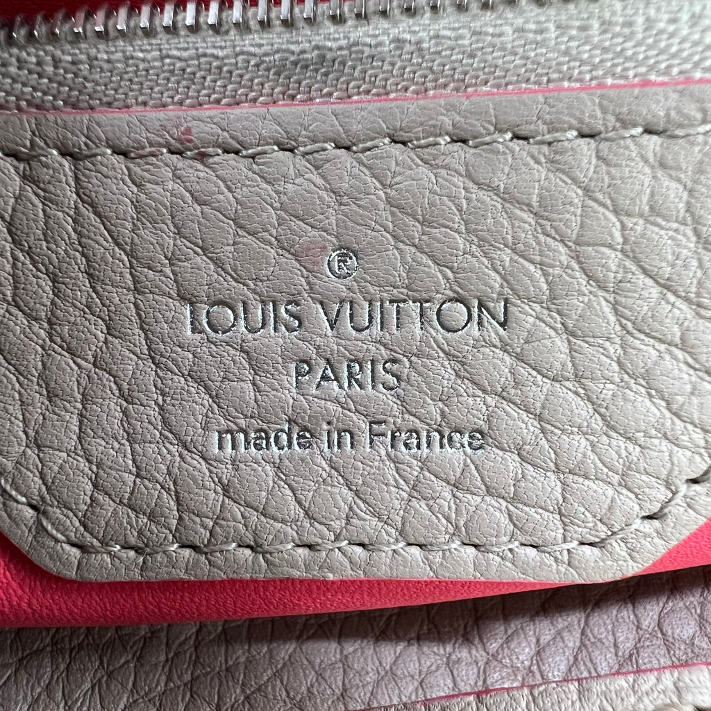 Taurillon Leather Capucines MM B22725