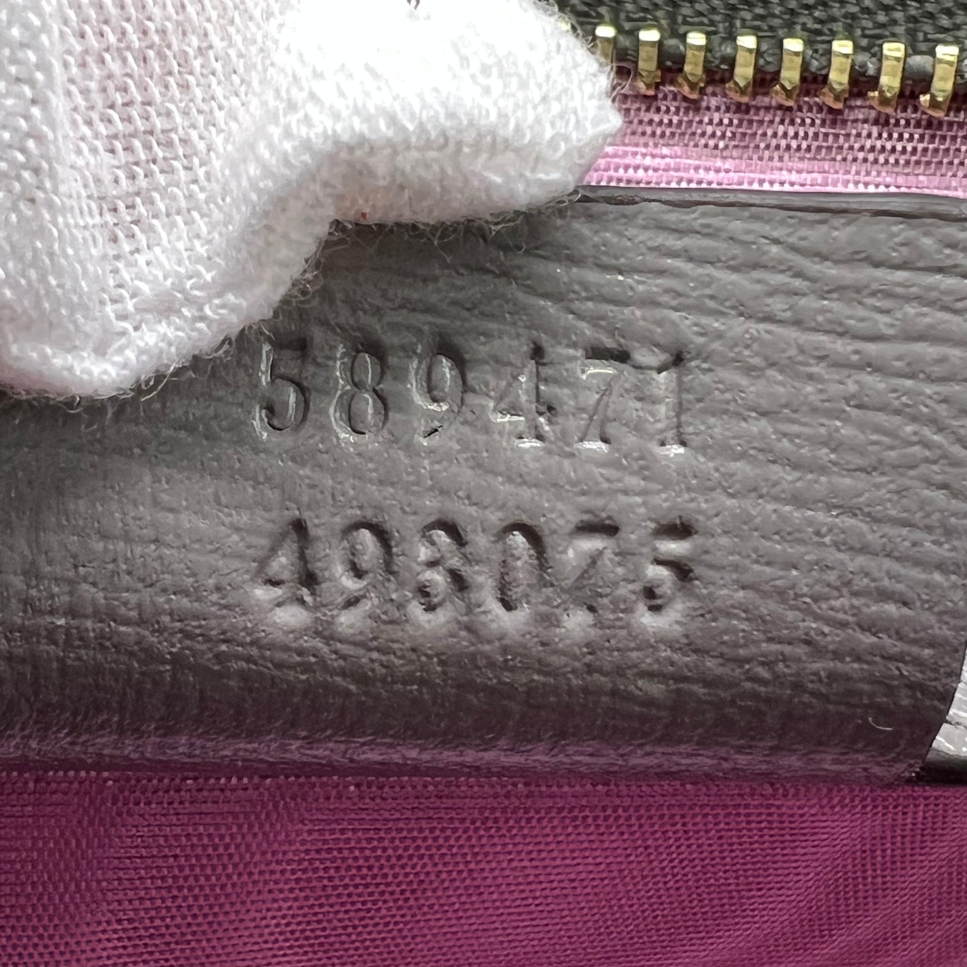 Gucci GG Ring Shoulder Bag B22859