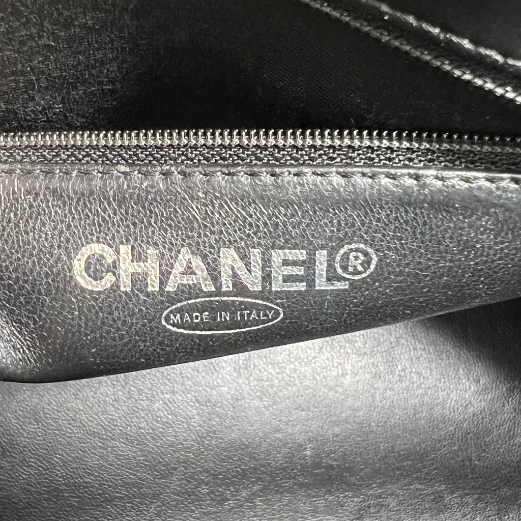Chanel Caviar Quilted Medallion Tote Black twins B22911