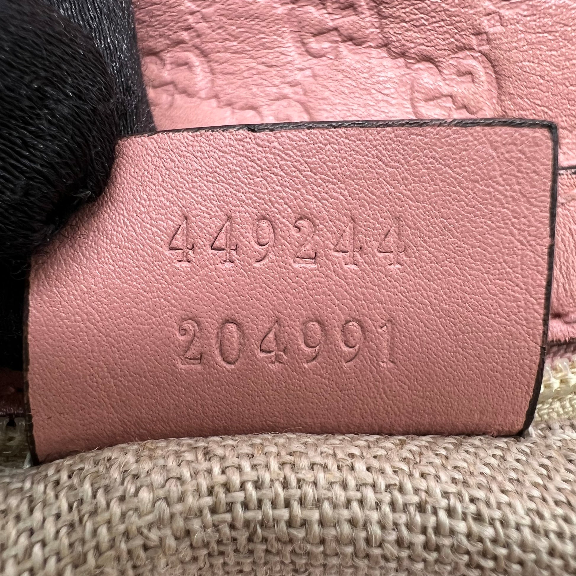 Gucci Microguccissima Bree Hobo Bag B22551