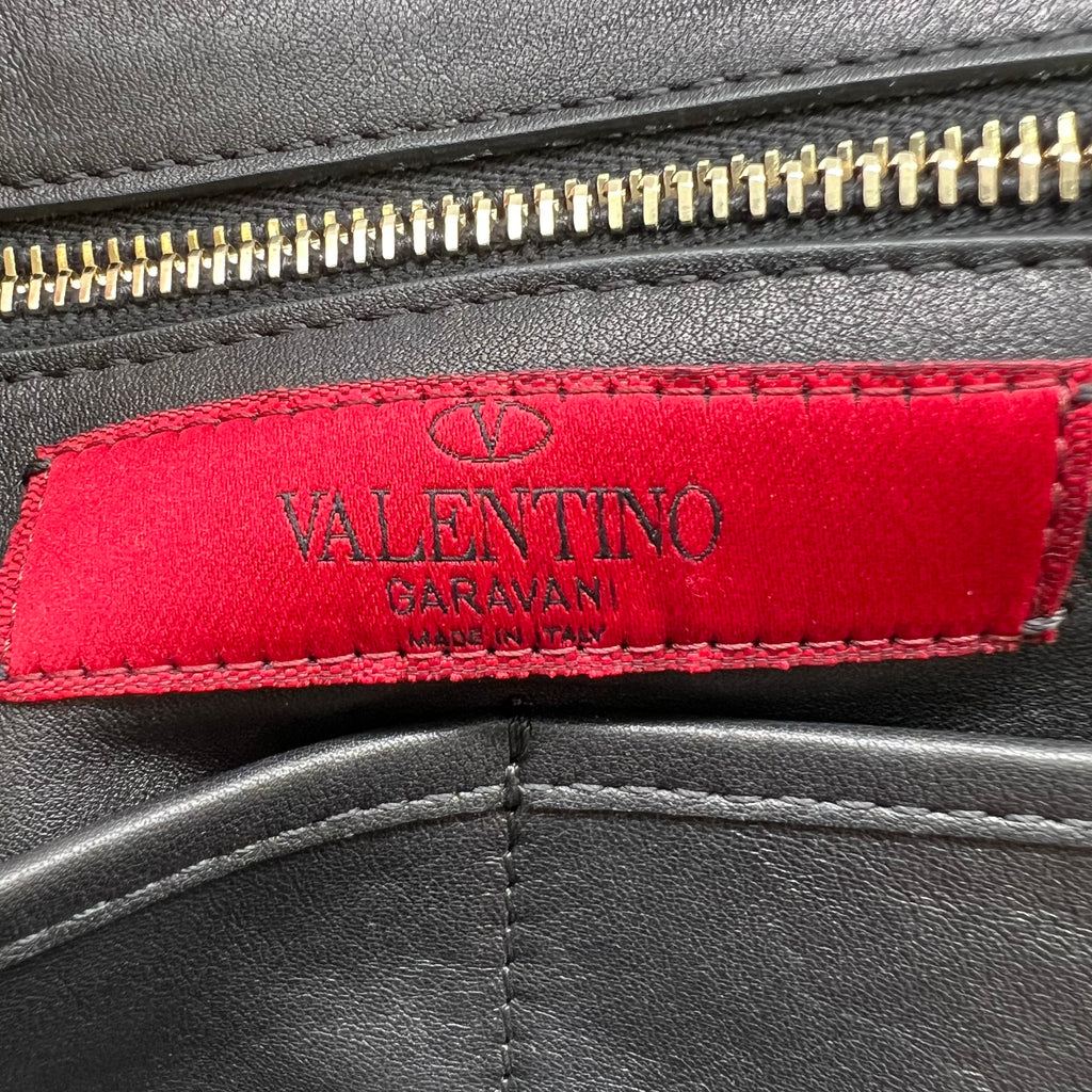 Valentino Garavani Rockstud Medium Tote B22759