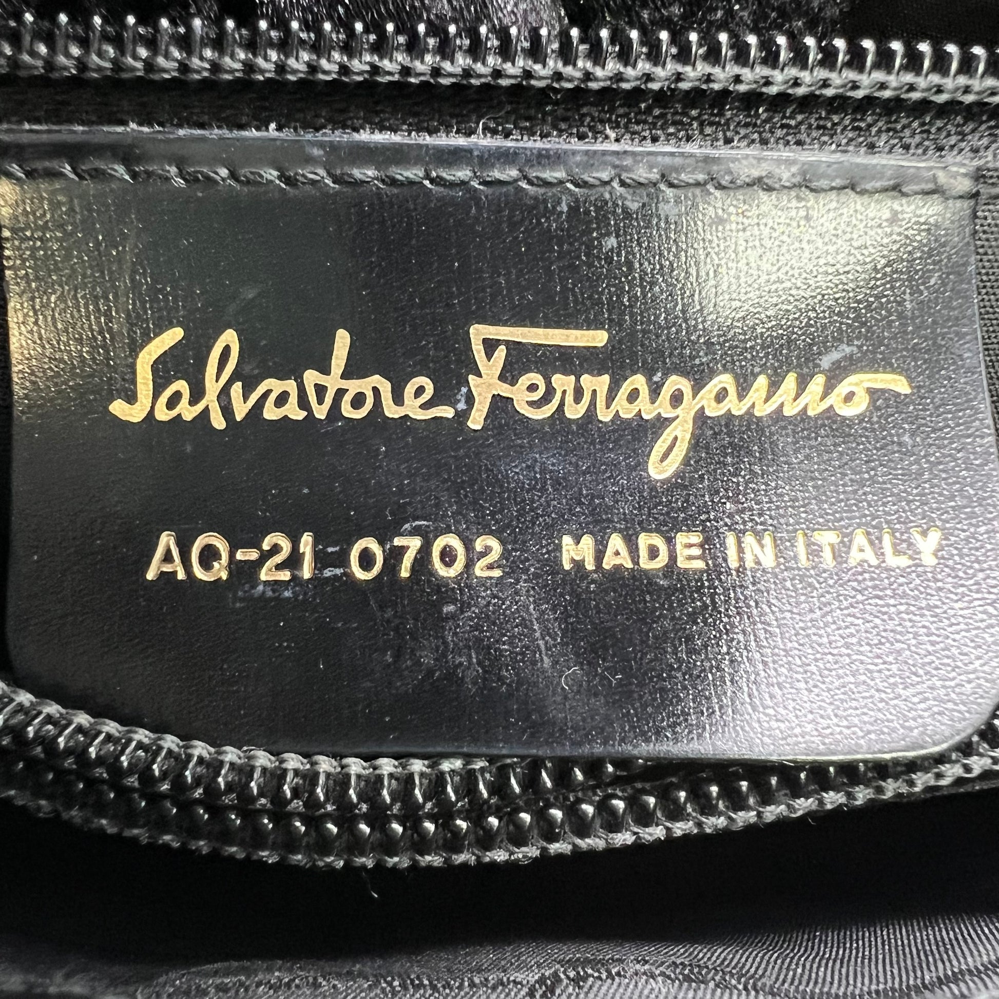 Salvatore Ferragamo Gancio Flap Hobo Shoulder Bag B22853
