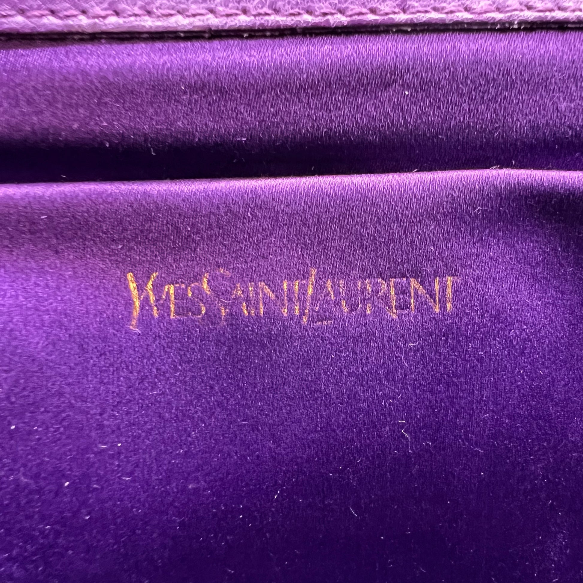 Saint Laurent Belle de Jour Leather Clutch W22339