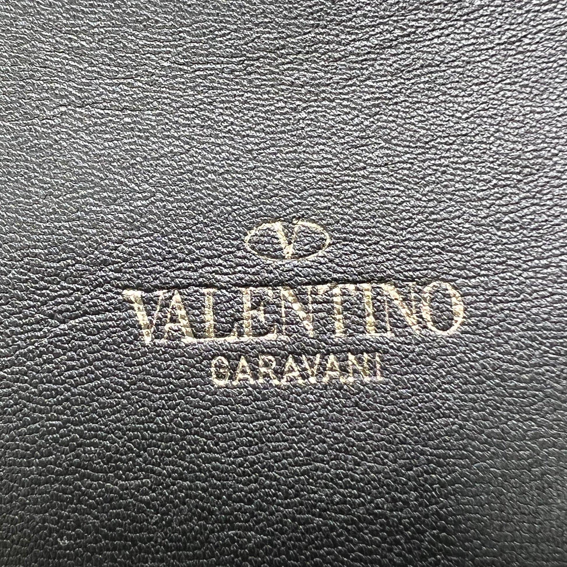 Valentino Garavani Rockstud Smooth Leather Flap Crossbody Bag B23045