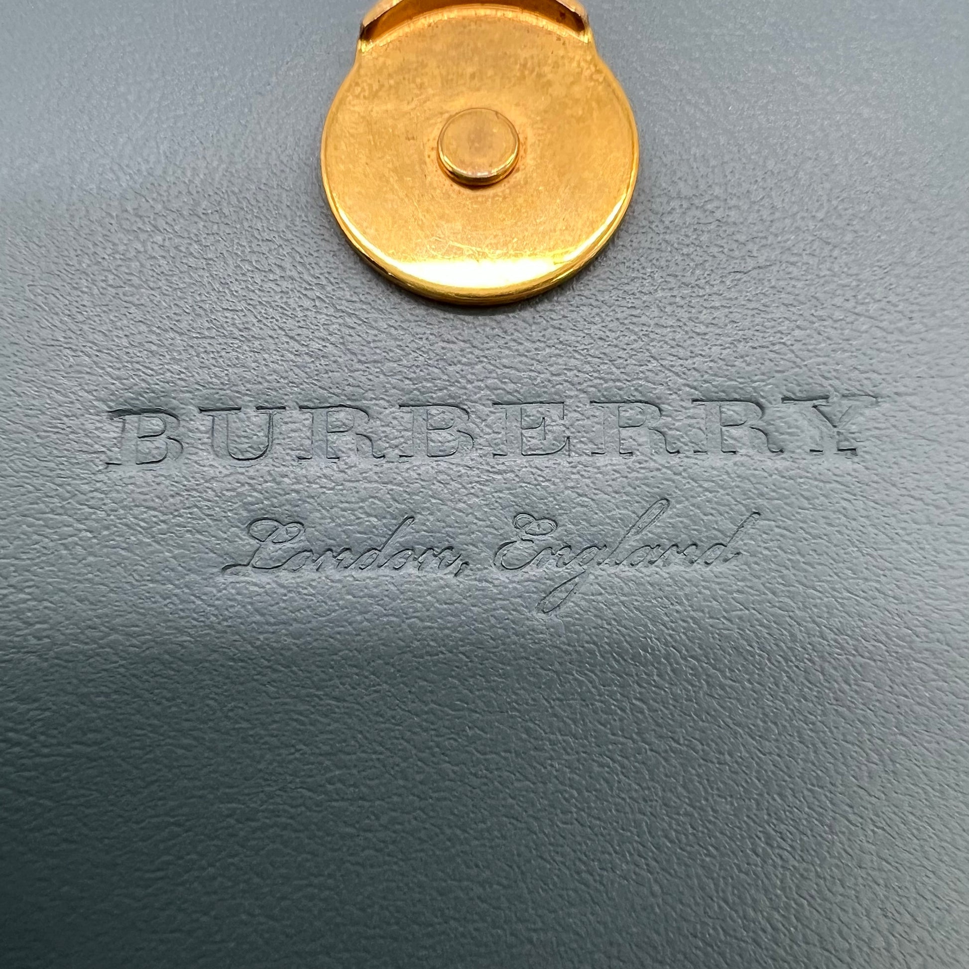 Blue Pebbled Leather Hampshire Wallet On Chain B22962