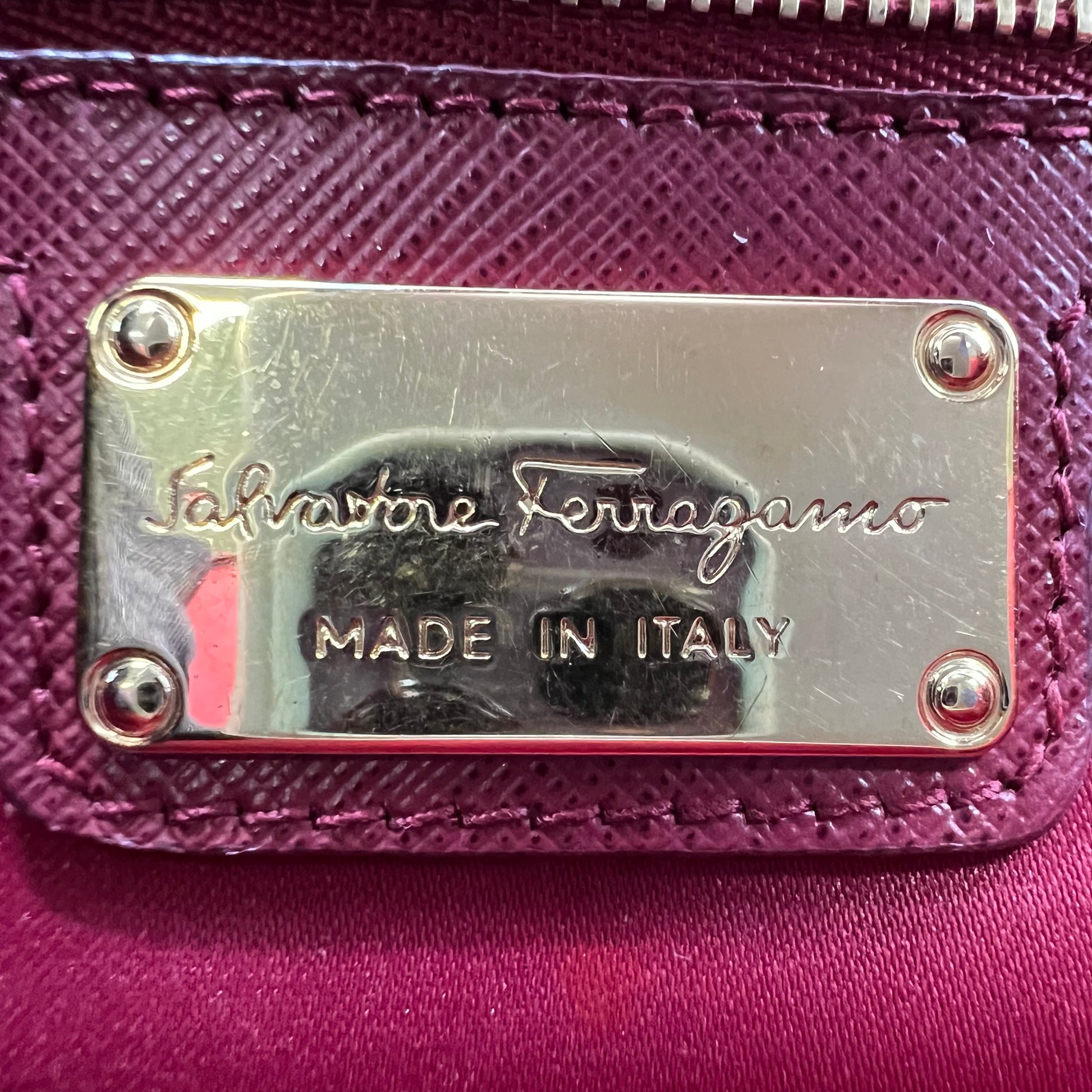Salvatore Ferragamo Ginny Vara Bow Shoulder Bag B22636