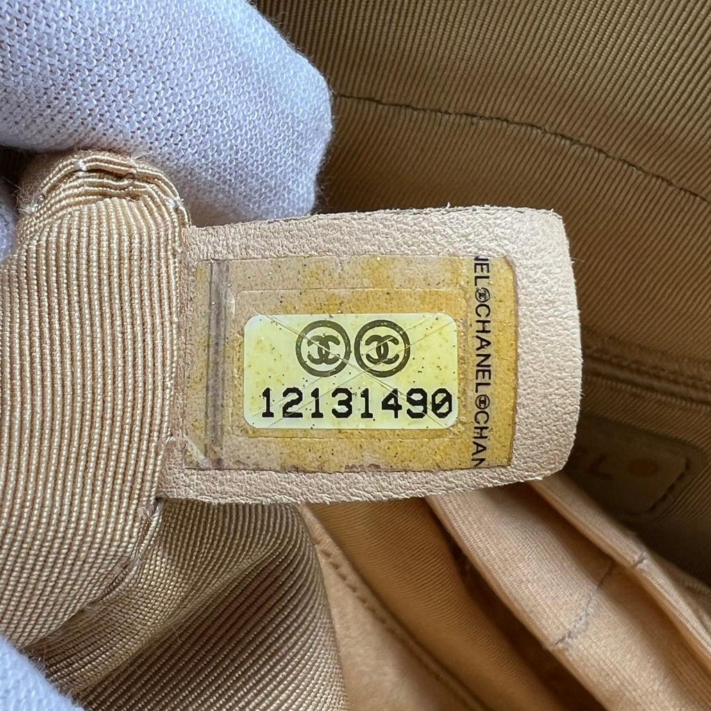 Chanel Petite Timeless Tote B23040