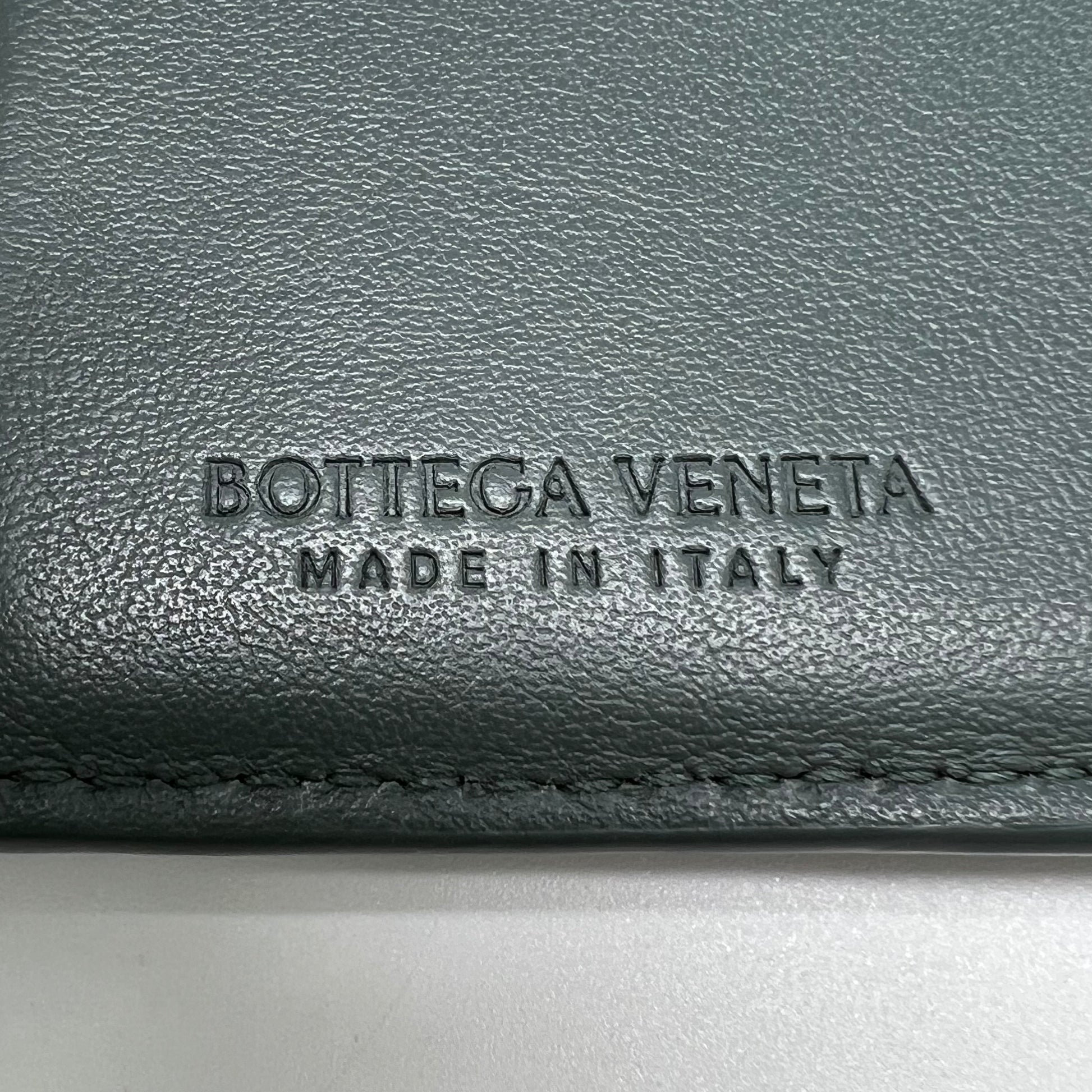 Bottega Veneta Intrecciato Flap Card Case W22375