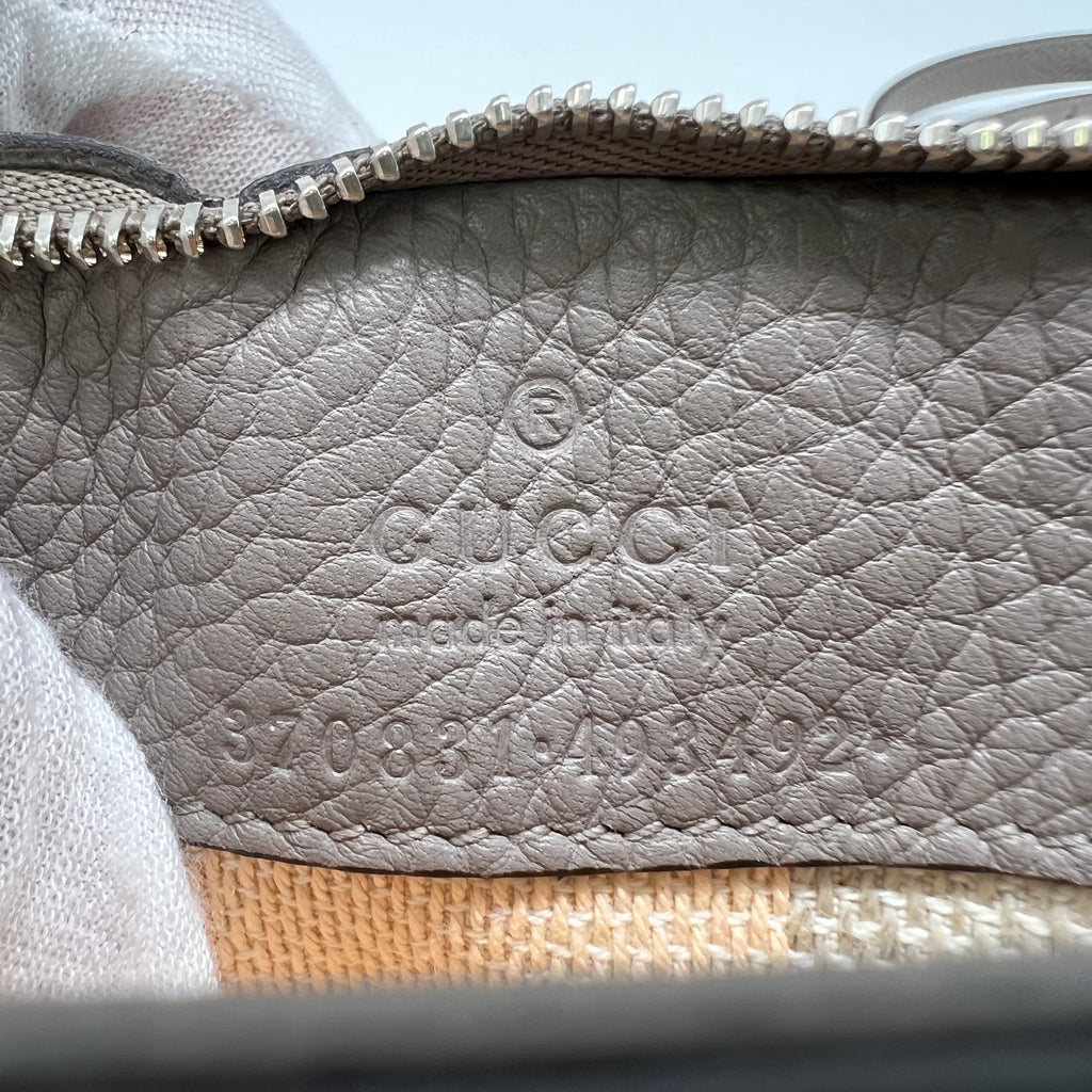 Gucci Bamboo Daily Top Handle Bag in Grey Grained Leather B23047