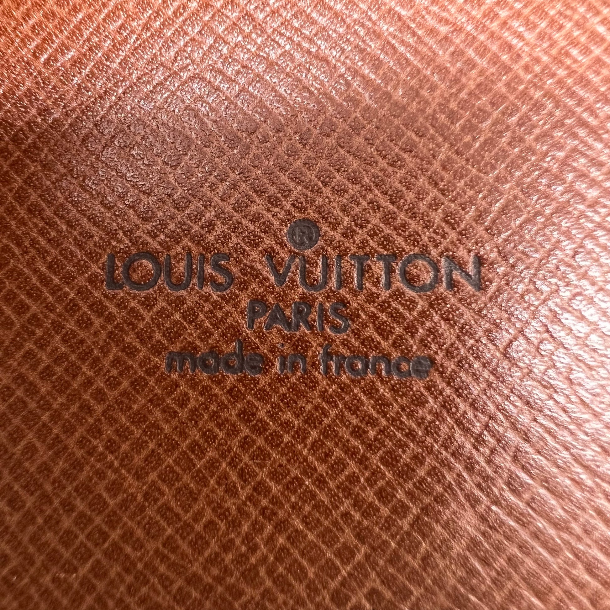 Louis Vuitton Monogram Pochette Photo Case W22276