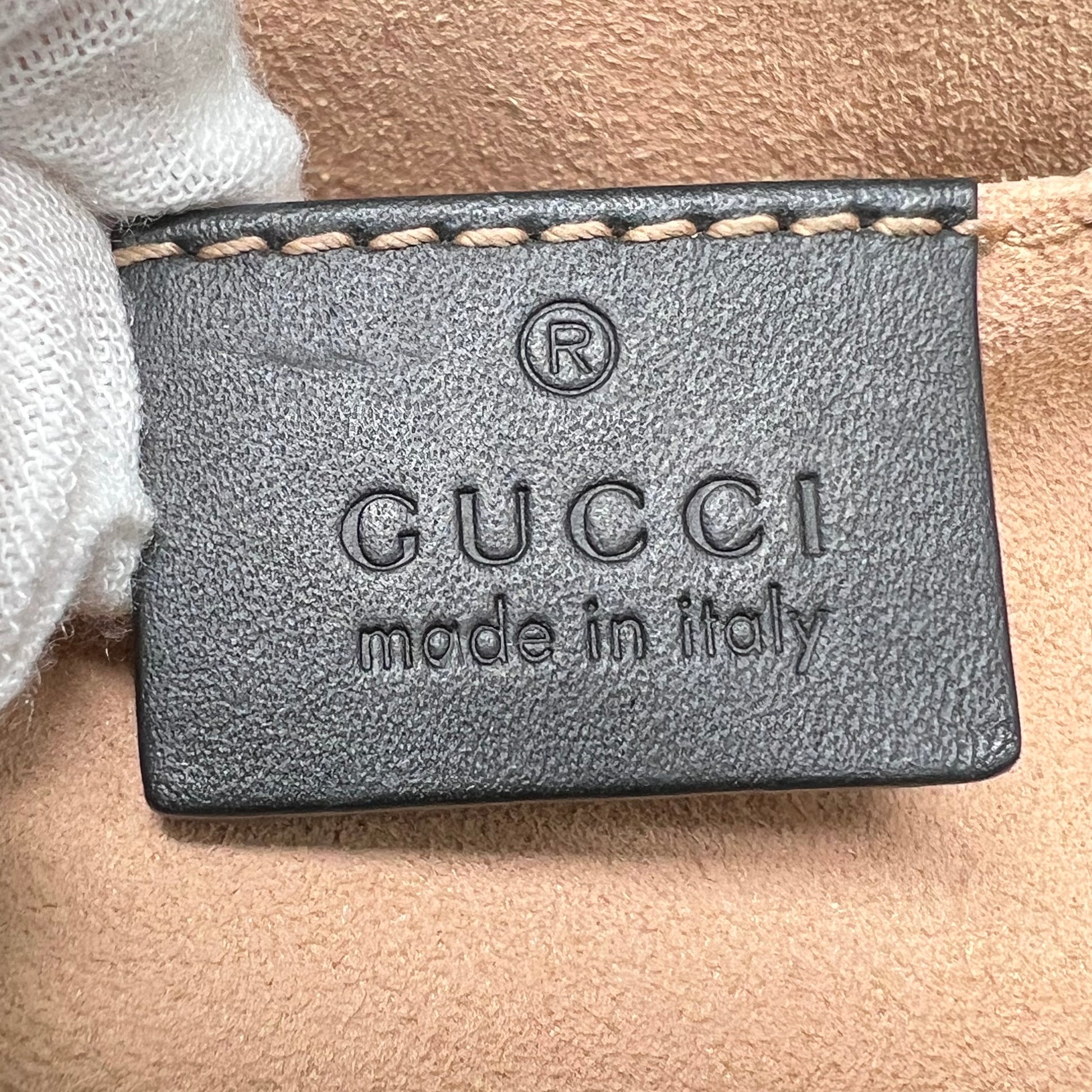 Gucci Padlock Small GG Bees Shoulder Bag B23031