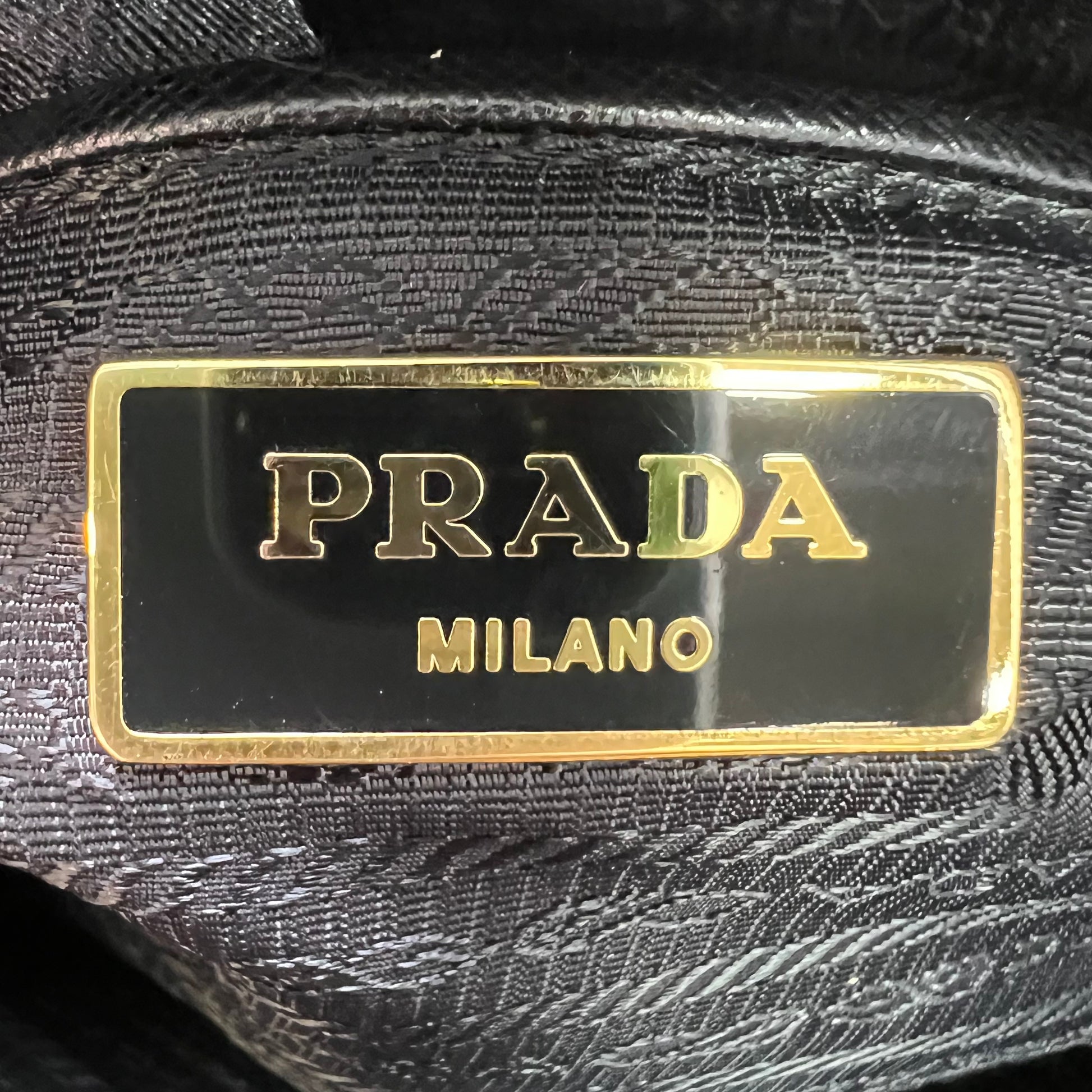 Prada Medium Saffiano Lux Promenade Satchel Bag in Nero (Black) B23050