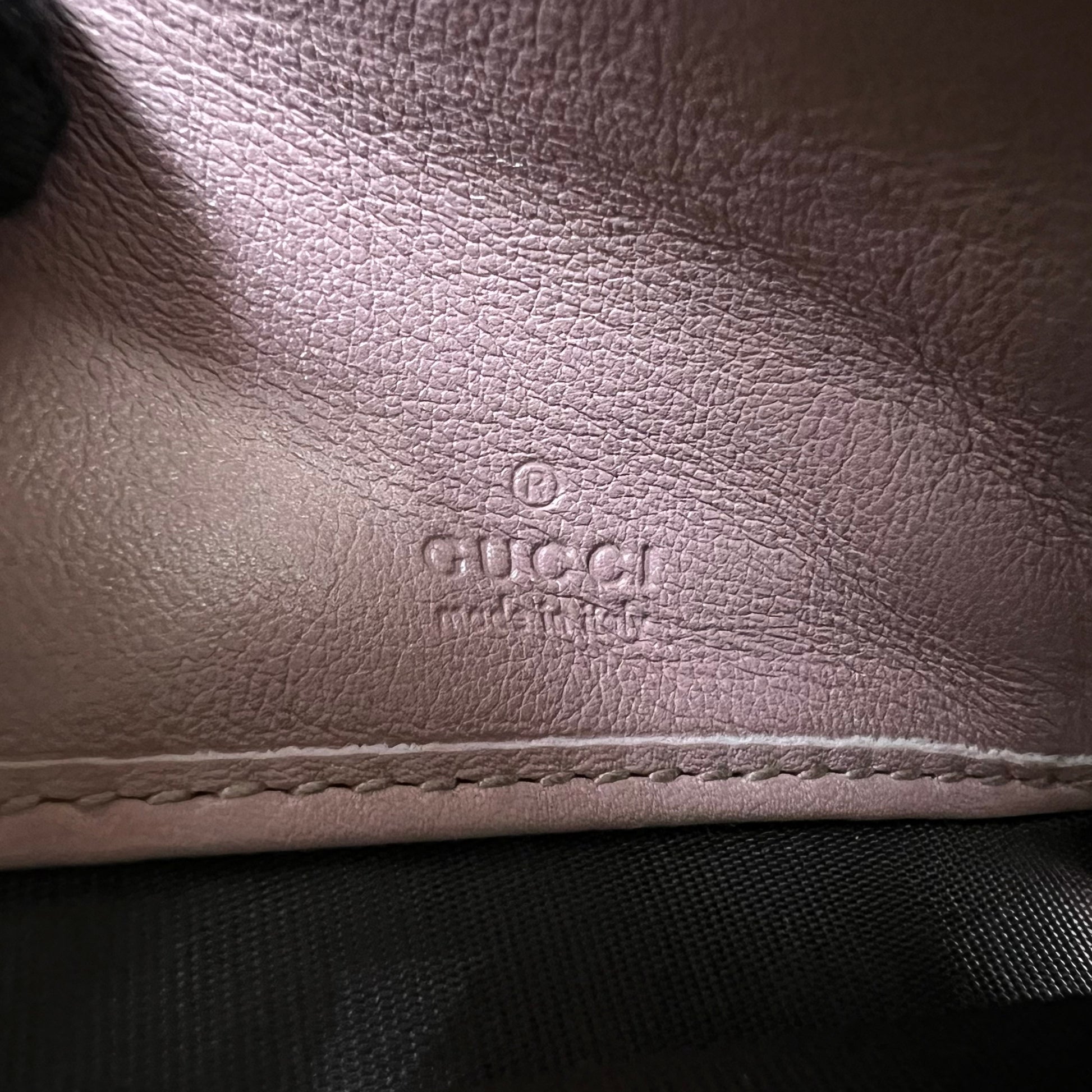 Guccissima Pink Leather Wallet W22409