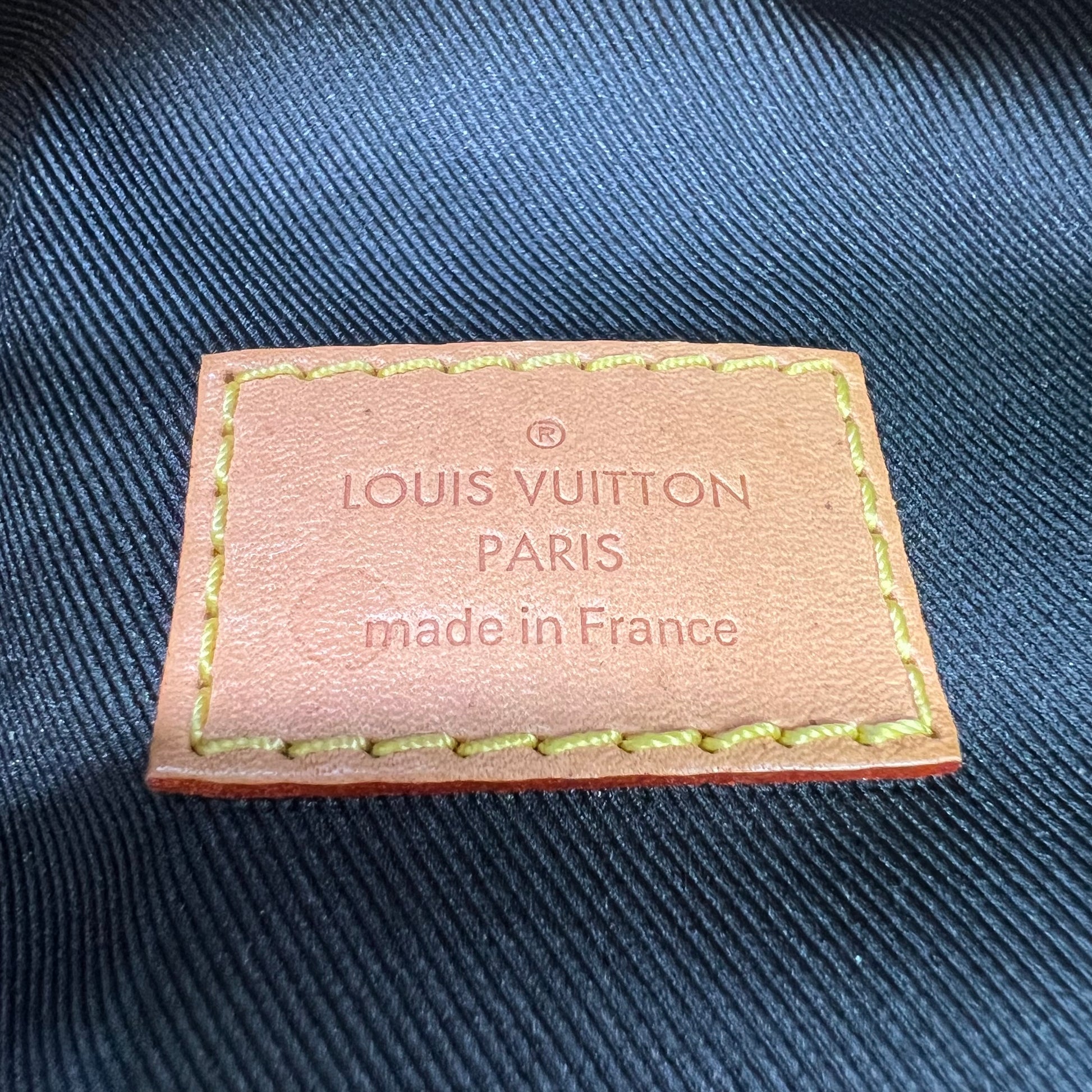 Louis Vuitton Monogram Bumbag B22980