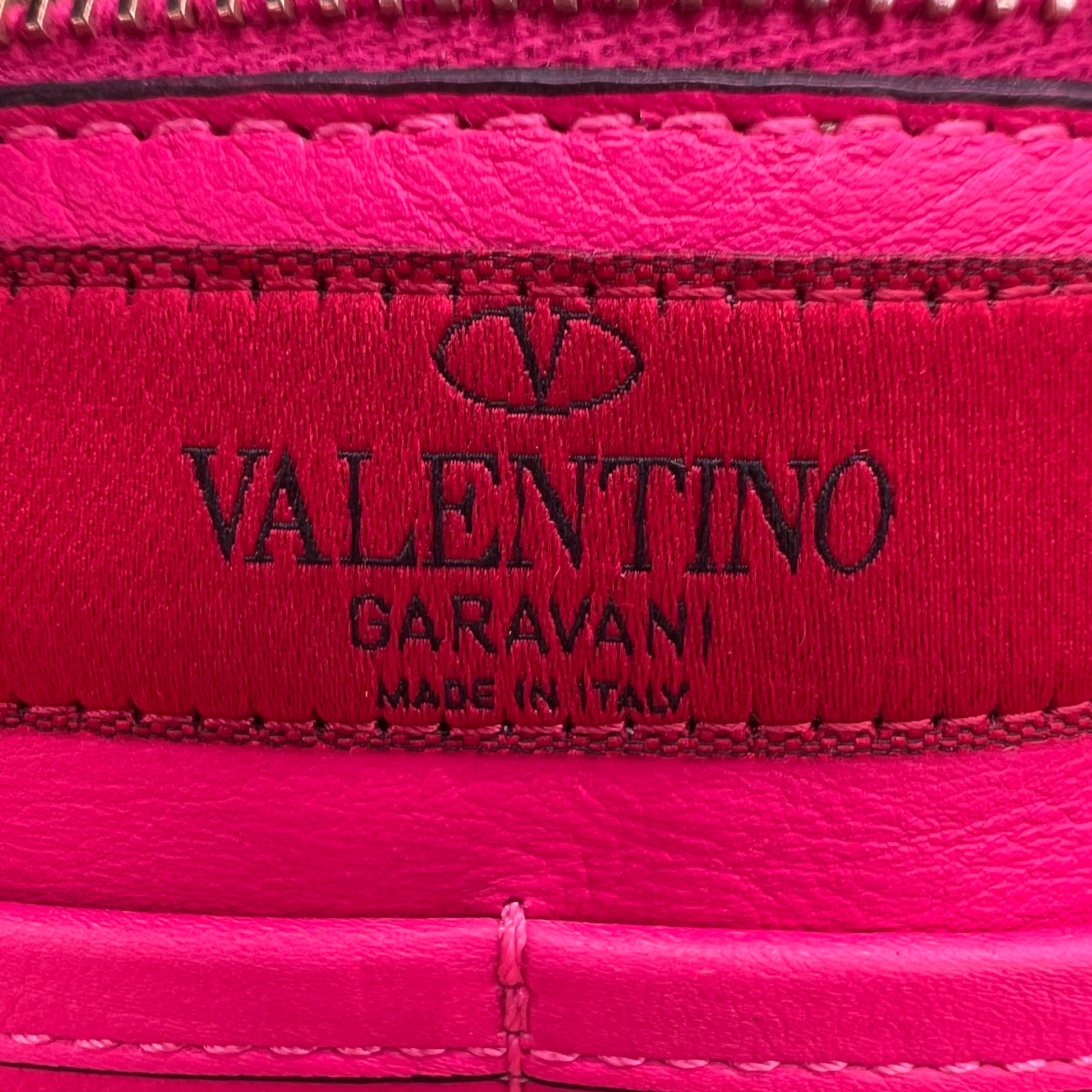 Valentino Garavani Vitello Rockstud Trapeze Tote Bag B22544