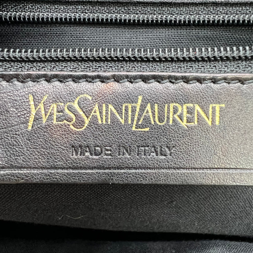 Yves Saint Laurent Small Cabas Chyc Tote Bag B23028