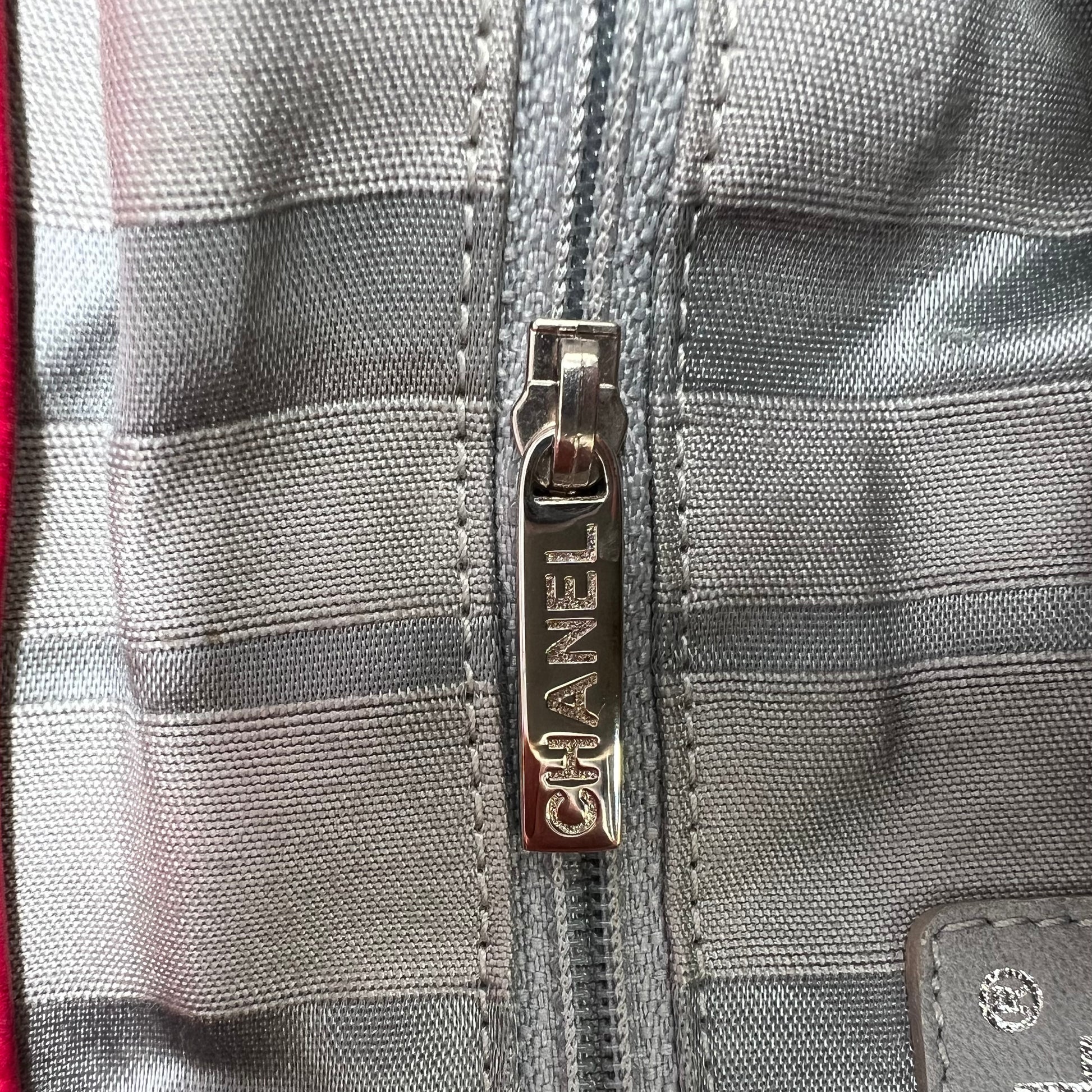 CC Disc Bon Bon Tote Leather Small Twins B23232